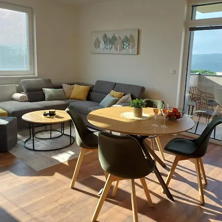 Pb Comfort - 2bedrooms & Free Parking Apartment Považská Bystrica